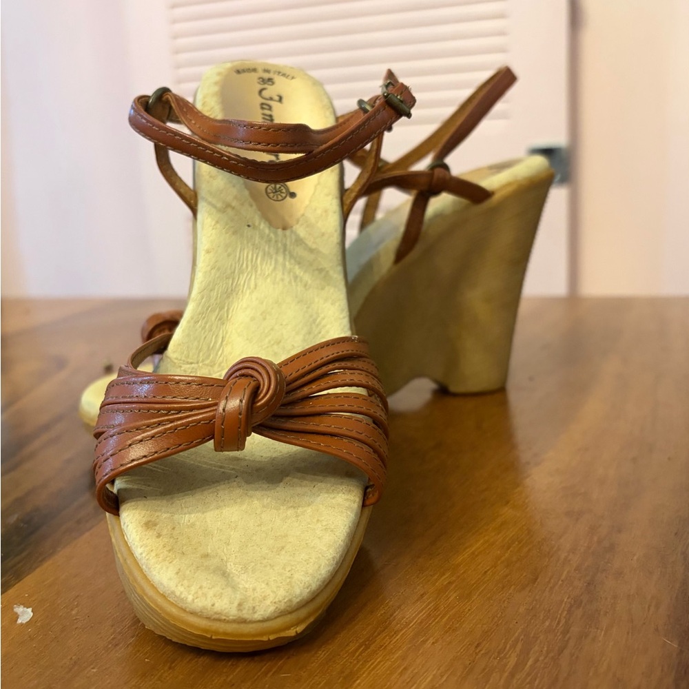 Jamolare Leather Wavy Wedge Sandal